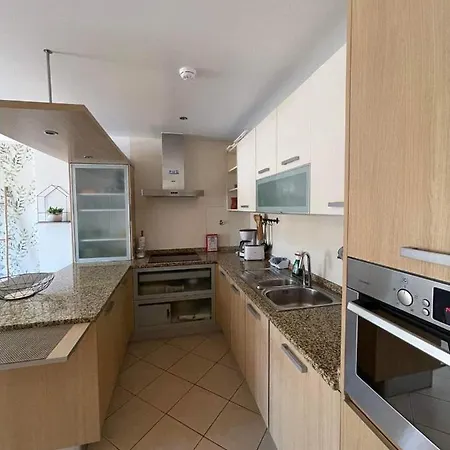 Tres Palmeiras With Pool Apartment Portimao